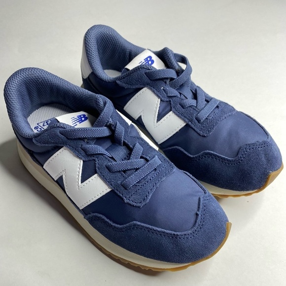 New Balance 237 size 2 - Picture 4 of 8